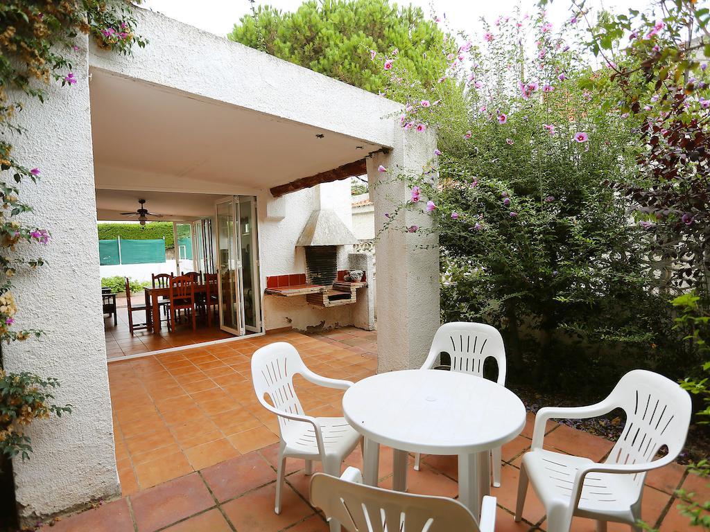 Holiday Home Cornelia Pucho By Interhome Cambrils Oda fotoğraf